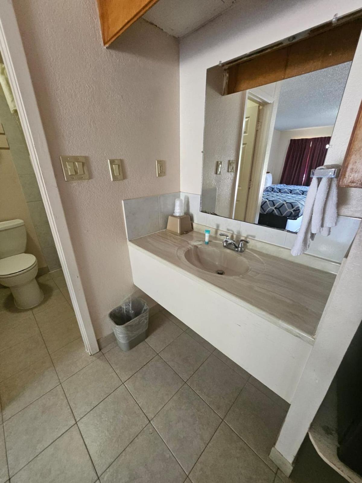 Regency Inn Jewett Dış mekan fotoğraf
