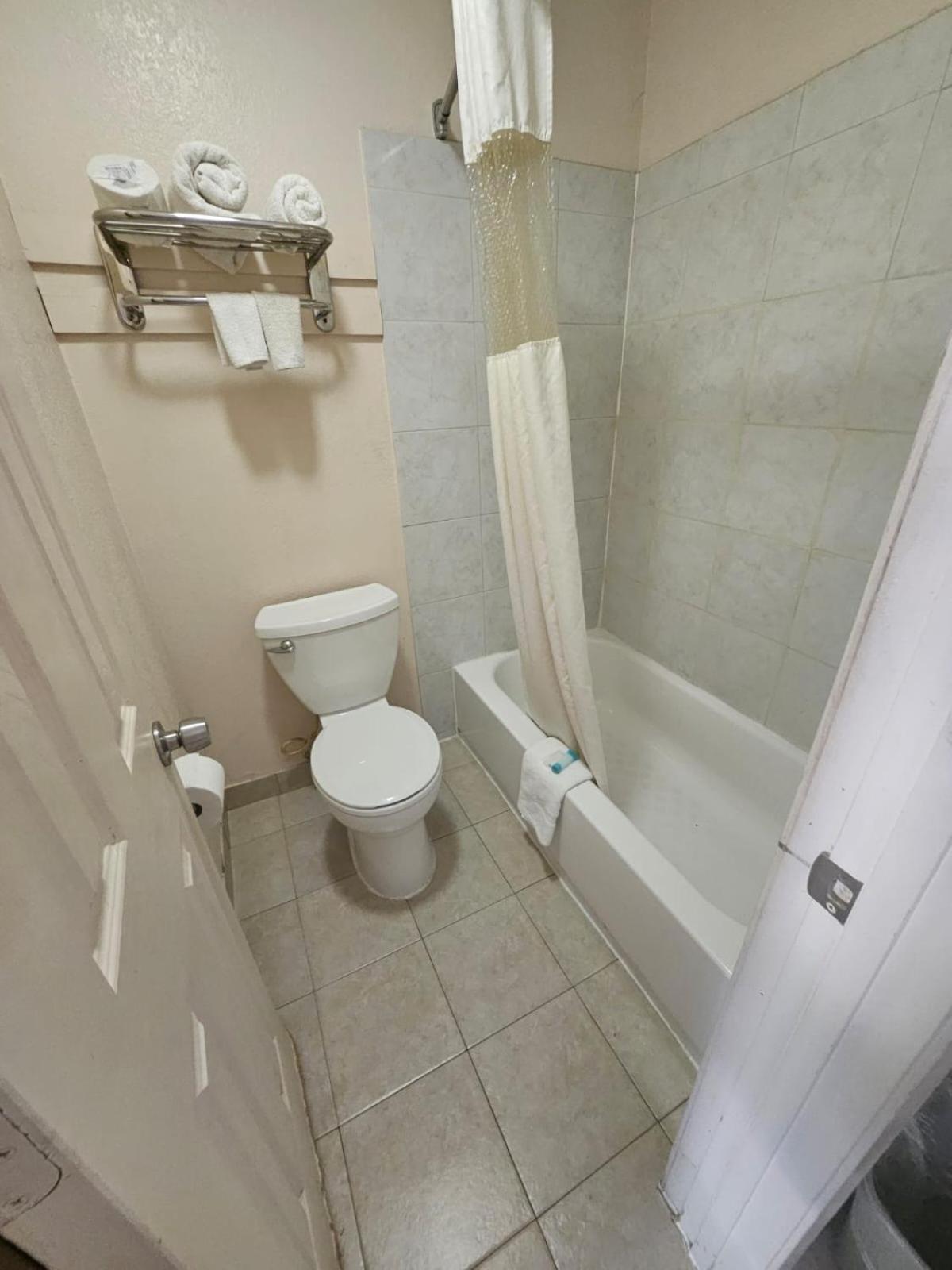 Regency Inn Jewett Dış mekan fotoğraf