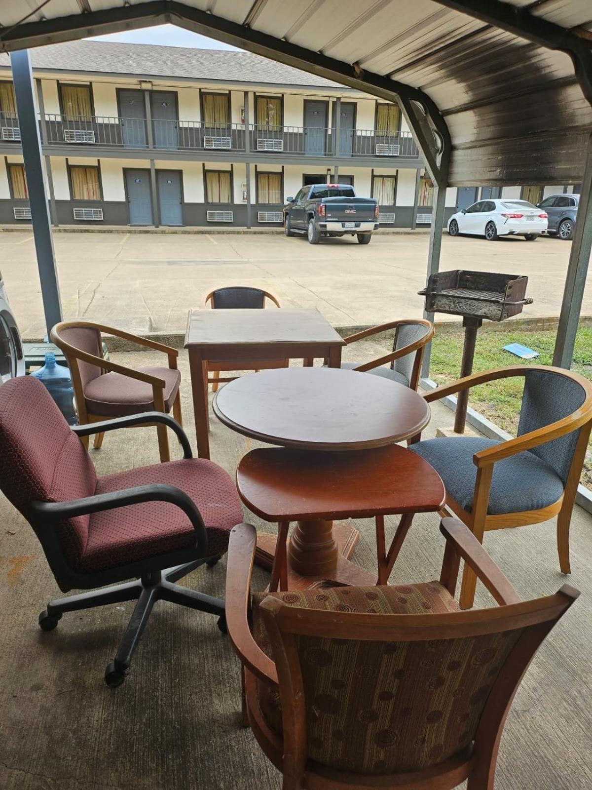 Regency Inn Jewett Dış mekan fotoğraf
