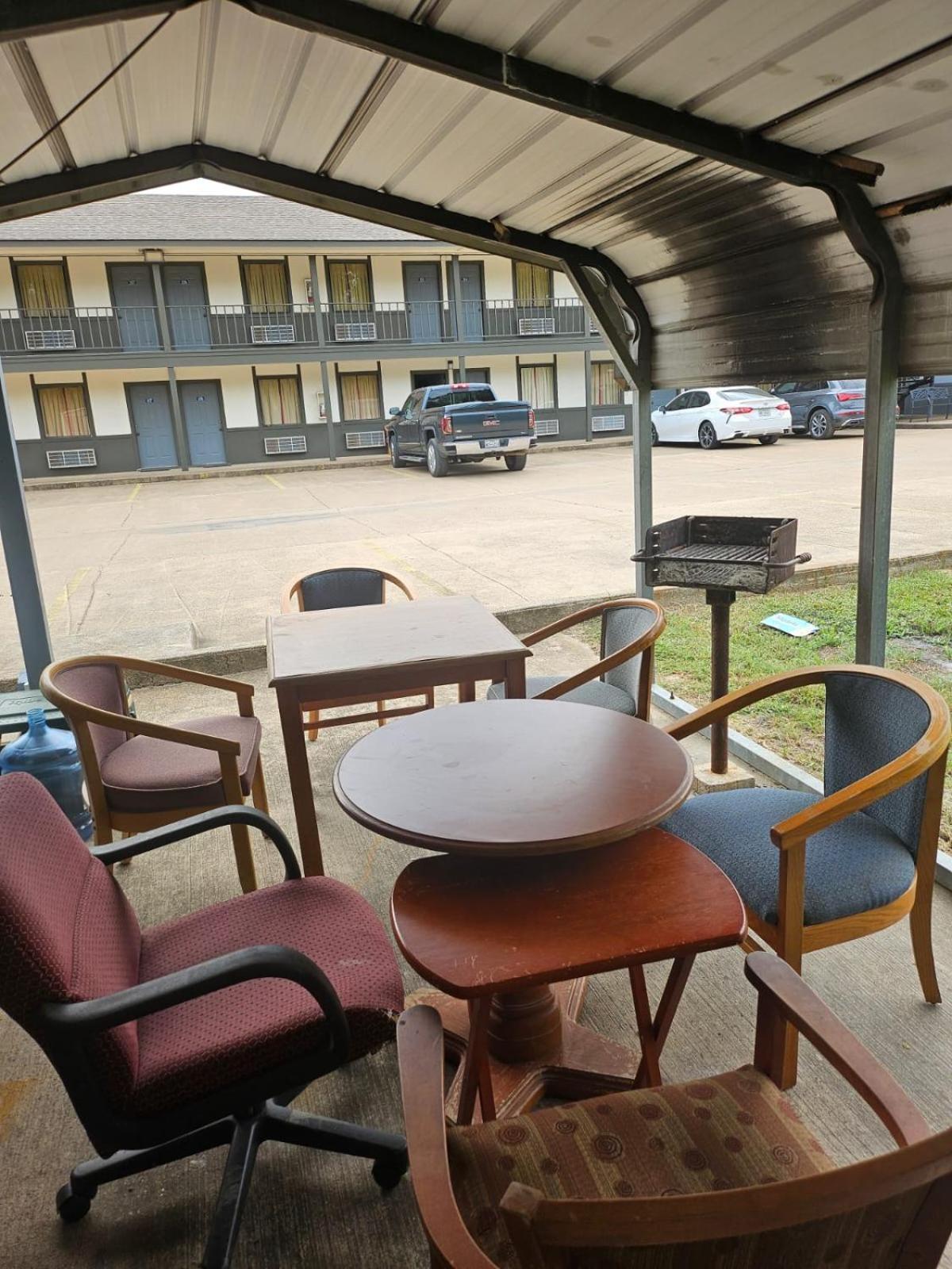 Regency Inn Jewett Dış mekan fotoğraf