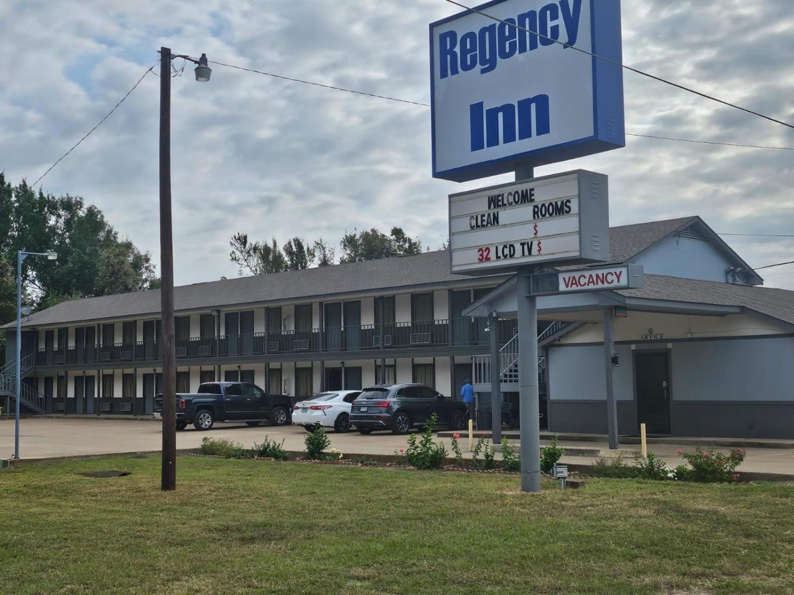Regency Inn Jewett Dış mekan fotoğraf
